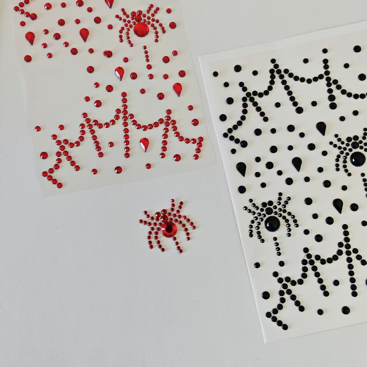Halloween Party Supplies - ハロウィンステッカーパーティーステージフェイスメイクグリッタージェムコスプレダイヤモンド自己粘着装飾クラフト用品
