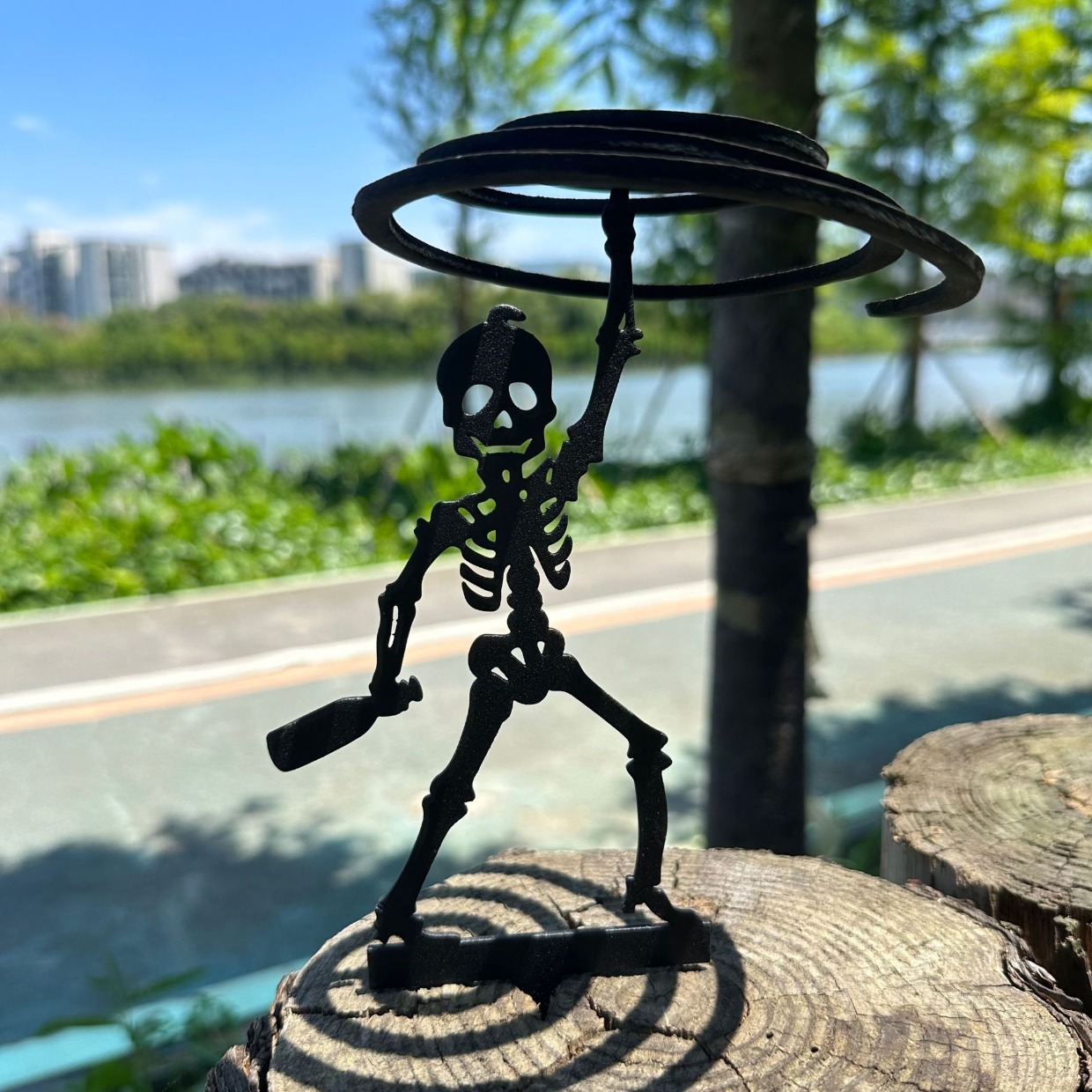 【メタルアーチェリースタンド】ポータブルメタルスケルトンアー - Halloween Skeleton Decoration のレビューと価格